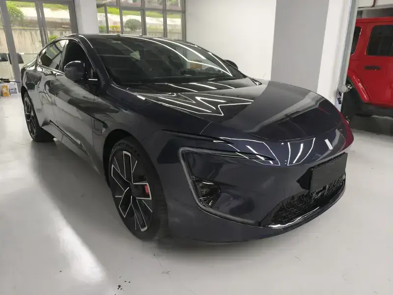 2025 Avatr 12 с пробегом 40 000 км