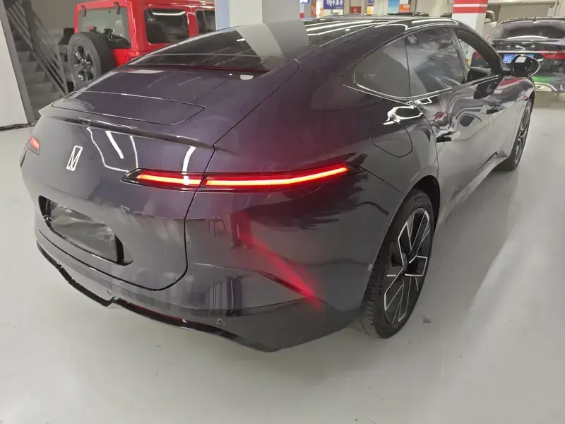 2025 Avatr 12 с пробегом 40 000 км