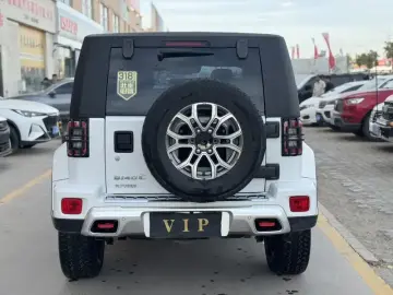 2023 BAIC BJ40 с пробегом 33 500 км