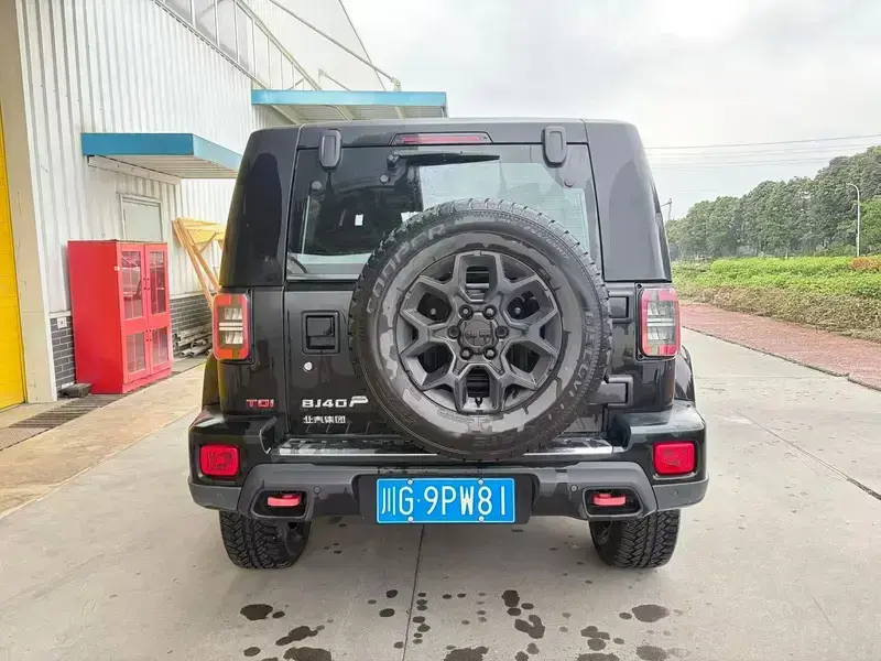 2021 BAIC BJ40 с пробегом 40 000 км