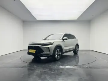 BAIC X7