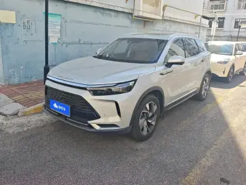 BAIC X7
