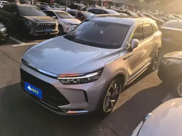 2020 BAIC X7 с пробегом 48 000 км
