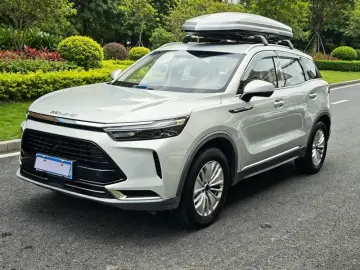 BAIC X7