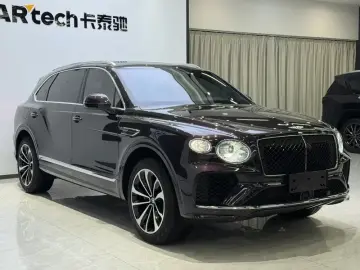 2025 Bentley Bentayga с пробегом 11 000 км