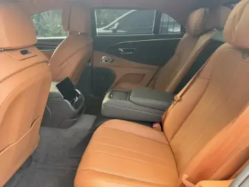 2022 Bentley Flying Spur с пробегом 19 000 км