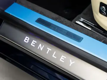 2022 Bentley Flying Spur с пробегом 23 000 км