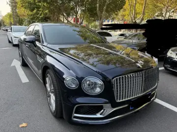 2020 Bentley Flying Spur с пробегом 25 000 км