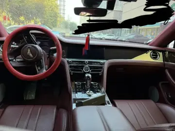 2020 Bentley Flying Spur с пробегом 25 000 км