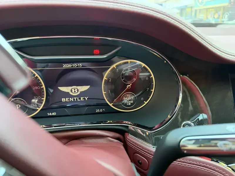 2020 Bentley Flying Spur с пробегом 25 000 км