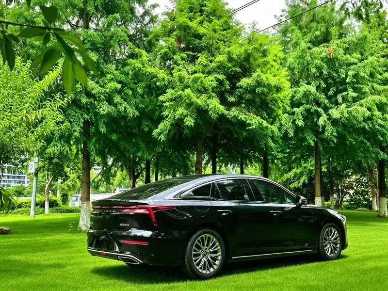 2022 Bestune B70 с пробегом 13 000 км