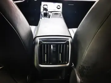 2022 Bestune B70 с пробегом 13 000 км