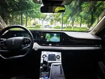 2022 Bestune B70 с пробегом 13 000 км