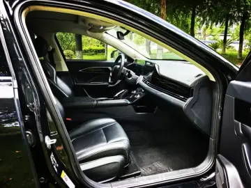 2022 Bestune B70 с пробегом 13 000 км