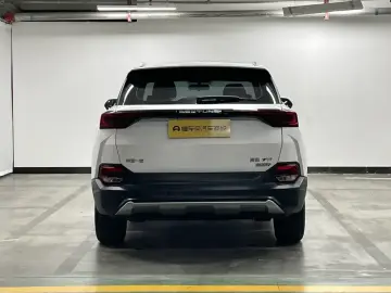 2021 Bestune T77 с пробегом 20 200 км