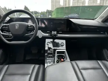 2022 Bestune B70 с пробегом 35 800 км