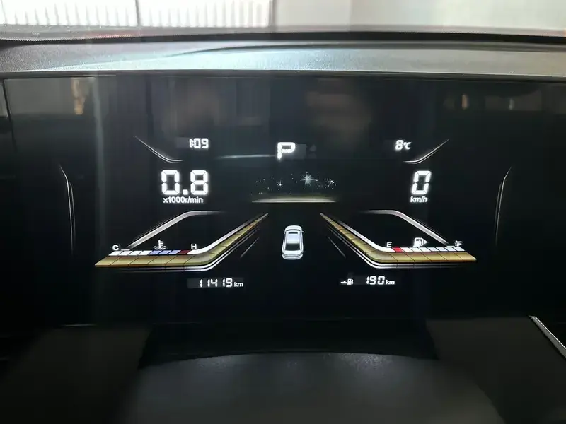 2023 Bestune B70 с пробегом 11 000 км