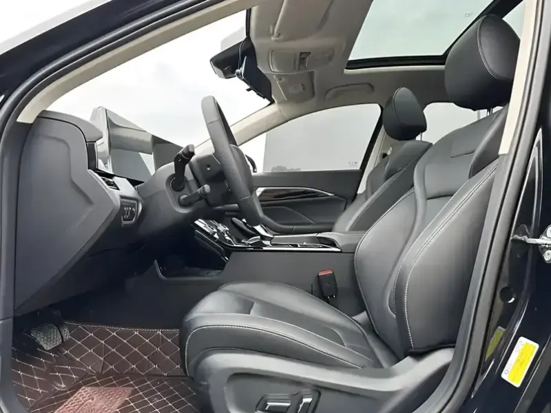 2023 Bestune B70 с пробегом 22 000 км