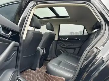 2023 Bestune B70 с пробегом 22 000 км