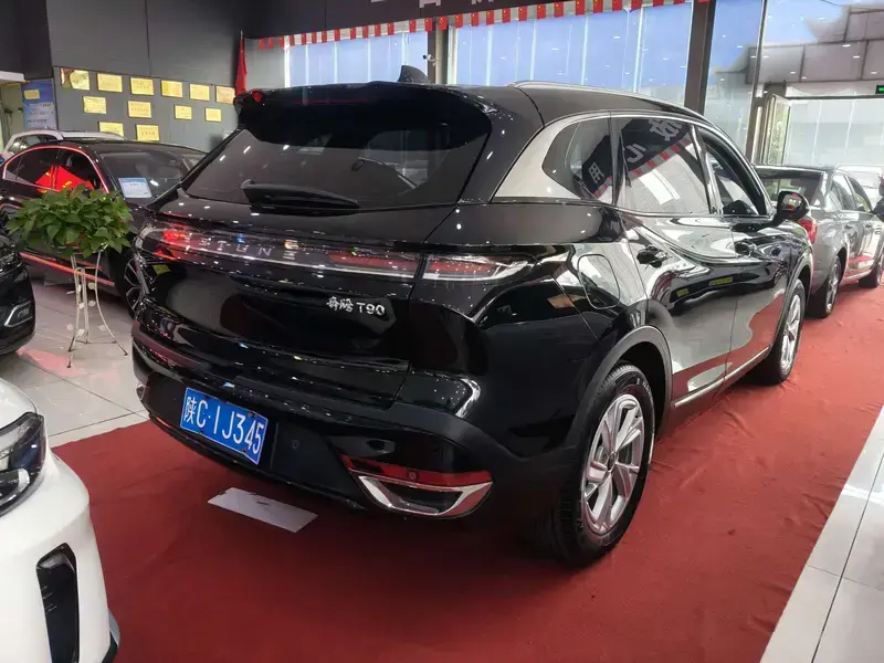 2023 Bestune T90 с пробегом 25 000 км