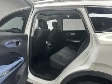 2023 Bestune T90 с пробегом 15 700 км