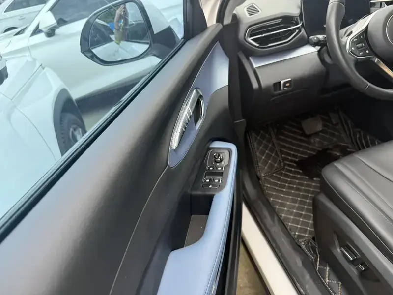 2023 Bestune T90 с пробегом 34 000 км