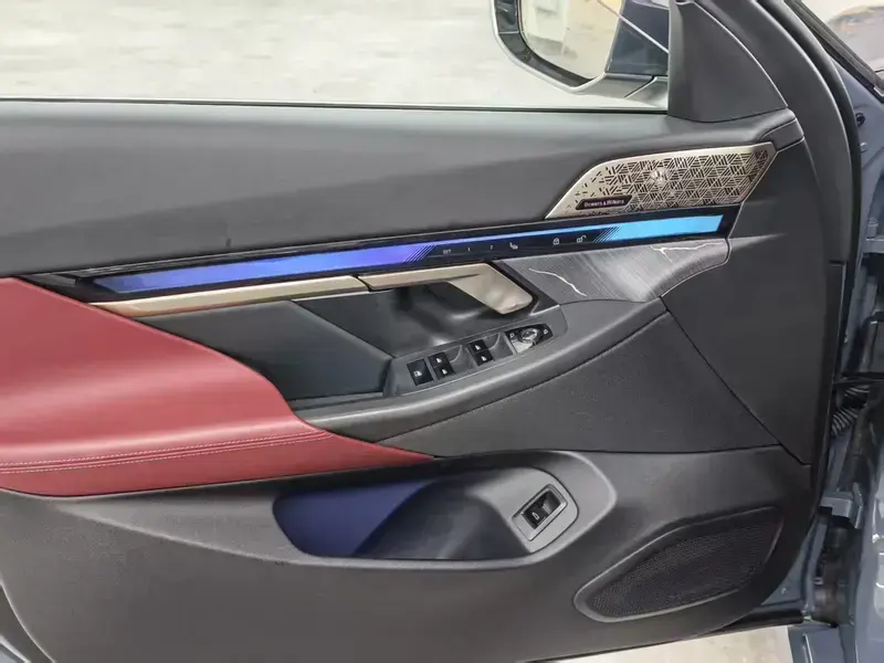 2024 BMW 5 серии с пробегом 5 000 км