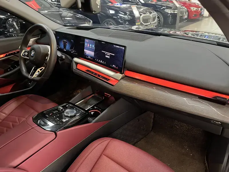 2026 BMW 5 серии с пробегом 25 000 км