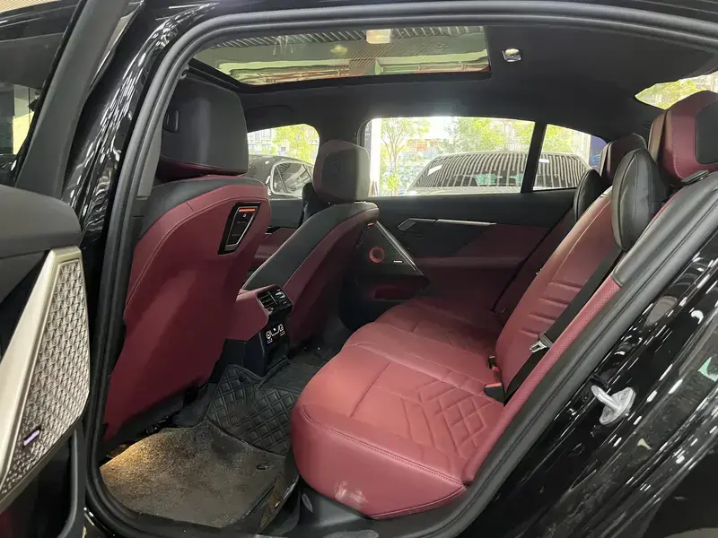 2026 BMW 5 серии с пробегом 25 000 км