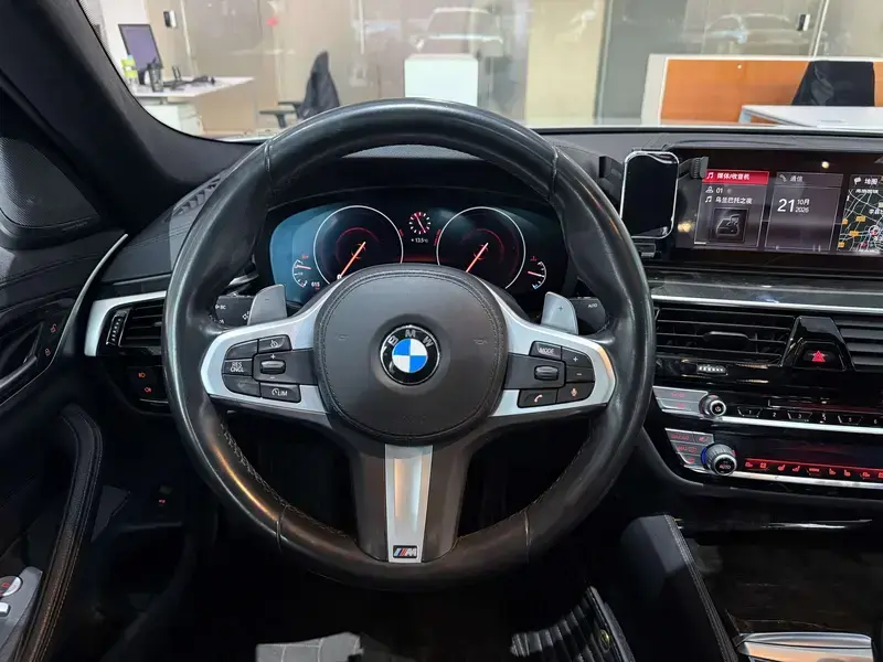 2019 BMW 5 серии с пробегом 78 000 км