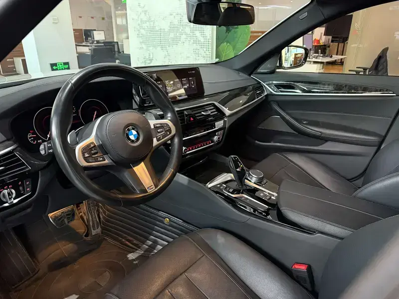2019 BMW 5 серии с пробегом 78 000 км