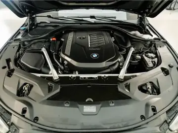 2019 BMW 8 серии с пробегом 21 300 км