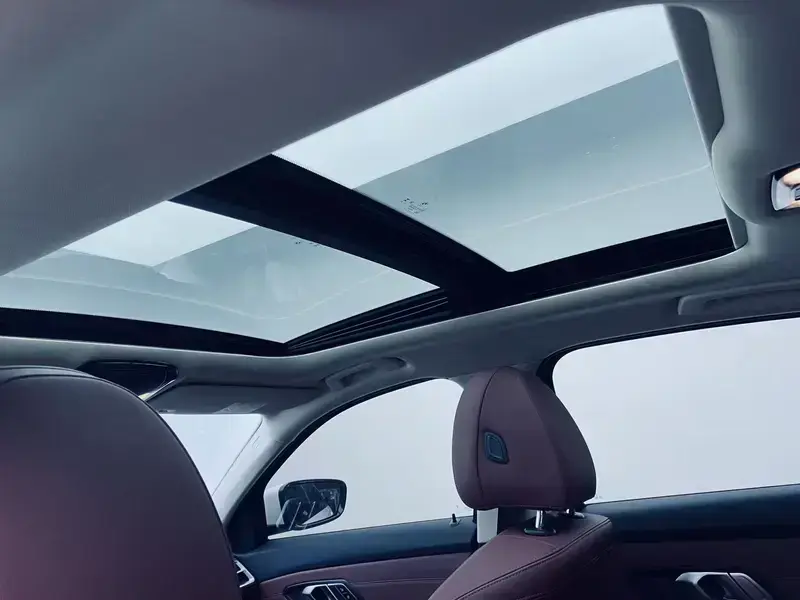 2025 BMW i3 с пробегом 20 000 км