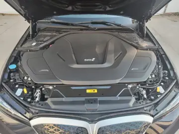 2026 BMW i3 с пробегом 100 км