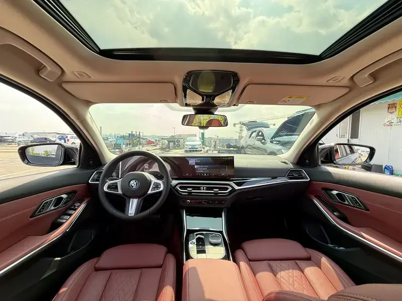 2023 BMW i3 с пробегом 24 000 км