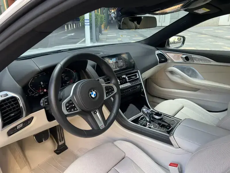2021 BMW 8 серии с пробегом 18 000 км
