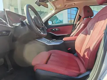 2026 BMW i3 с пробегом 12 000 км