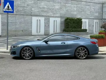 2021 BMW 8 серии с пробегом 10 000 км