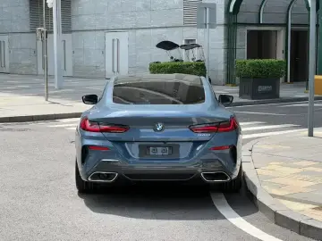 2021 BMW 8 серии с пробегом 10 000 км