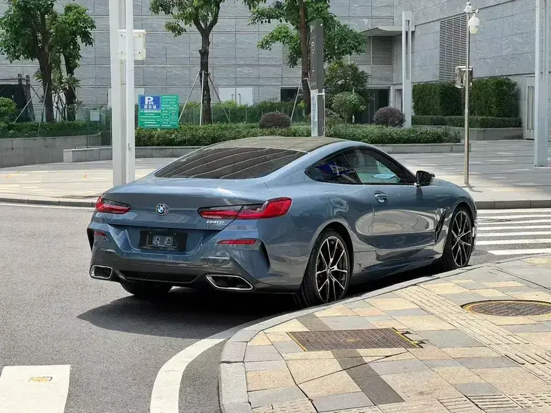 2021 BMW 8 серии с пробегом 10 000 км