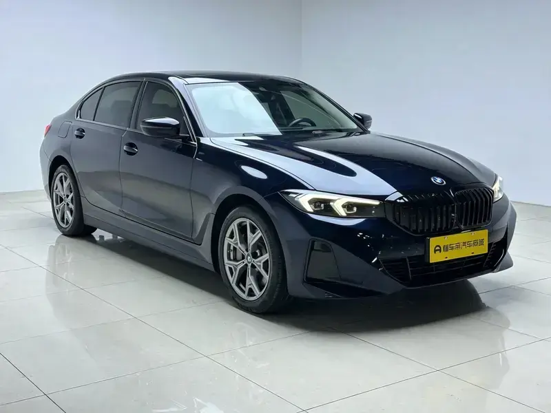2022 BMW i3 с пробегом 67 400 км