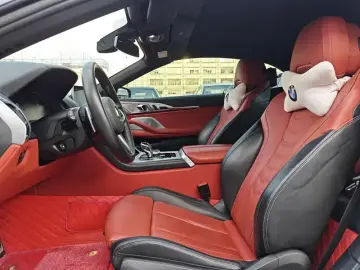 2021 BMW 8 серии с пробегом 42 300 км