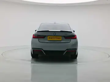2025 BMW i3 с пробегом 52 500 км