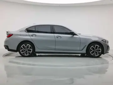 2025 BMW i3 с пробегом 52 500 км