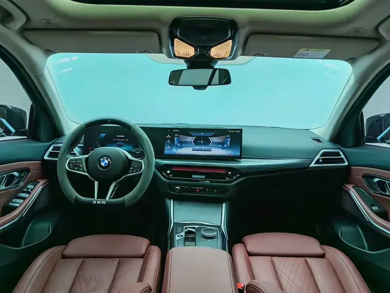2025 BMW i3 с пробегом 52 500 км