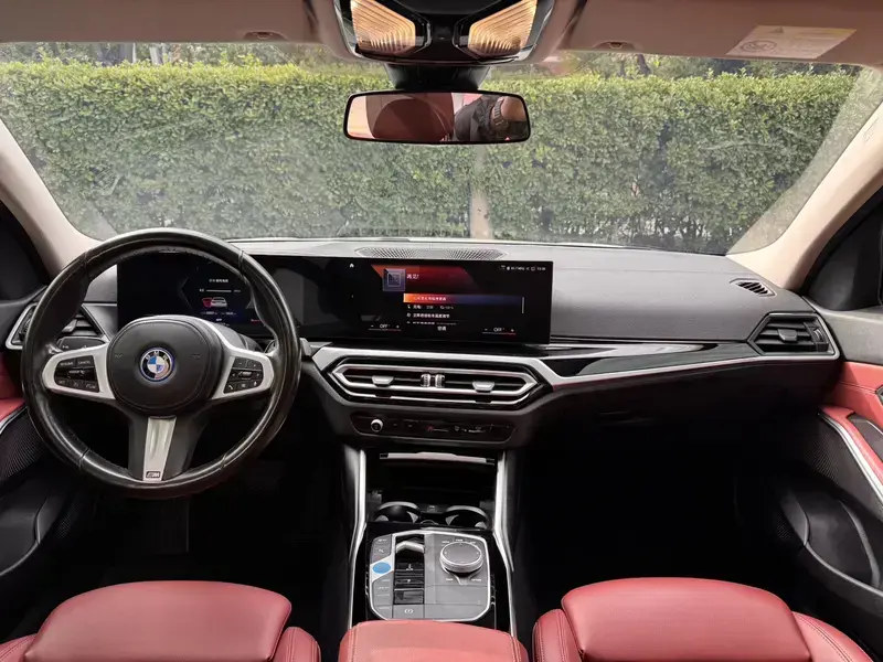 2022 BMW i3 с пробегом 83 200 км