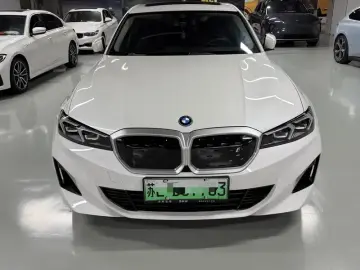 2022 BMW i3 с пробегом 77 000 км
