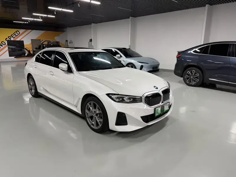 2022 BMW i3 с пробегом 77 000 км