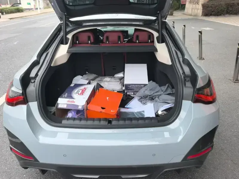 2023 BMW i4 с пробегом 28 000 км