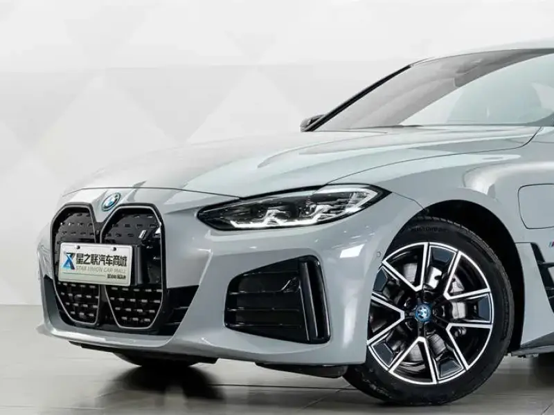2023 BMW i4 с пробегом 26 500 км
